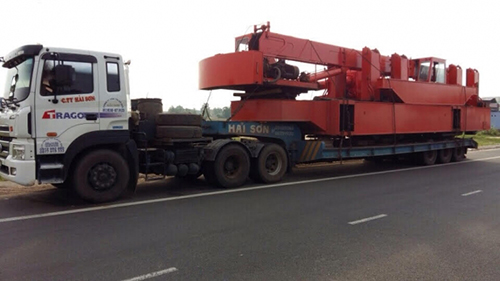 Bình Thuận Bắt xe chở hàng quá khổ sử dụng giấy phép giả